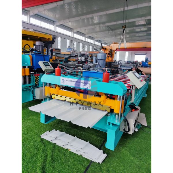 300H Steel Frame1040 Type Metal Roof Panel Machine 0-40m/Min Forming Speed