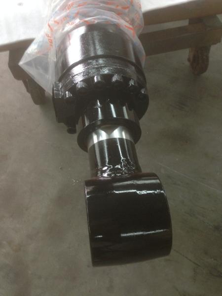 2254584  CAT  E325D  boom hydraulic cylinder