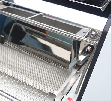 Place multifonctionnelle de pain grillé formant la machine semi-automatiquement