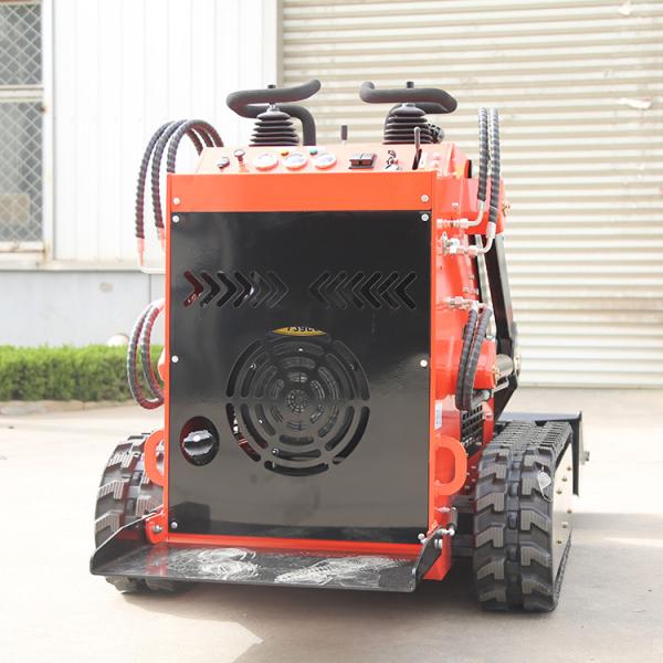 Carregador seguido roda 25 litro depósito de gasolina Mini Skid Steer Loaders do boi do patim de ZHONGMEI