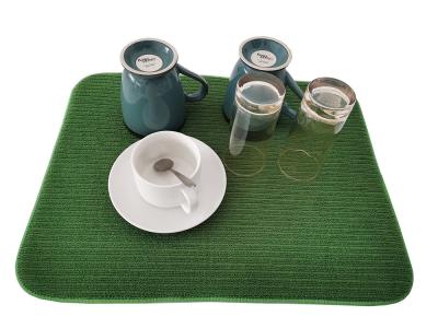 o prato decorativo de 20x15in Microfiber que seca Mat For Cups Bottles filtra a secagem