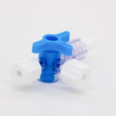 O CE médico descartável do torneira de regulagem da maneira do PVC 3 aprovou o torneira de regulagem livre de três maneiras de Dehp