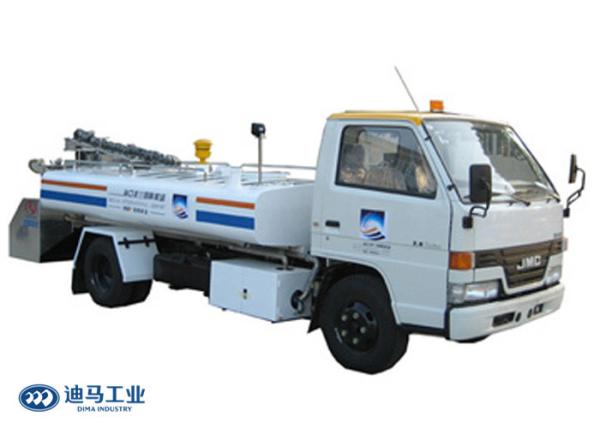 70 KM/H 4000L portable toilet truck