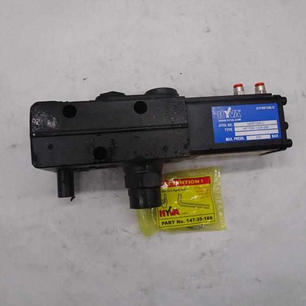 01798125LC Original Hydraulic distribution valve 14767125LC For SHACMAN selector valve lift valve HT-TNK-1220-250