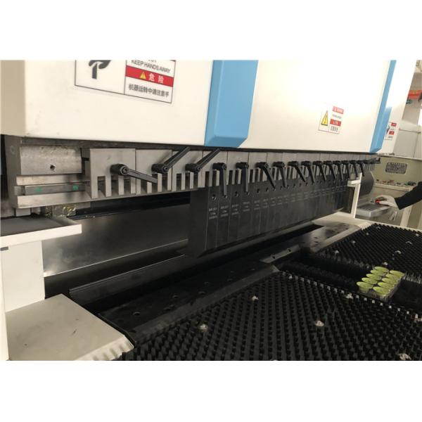 Машина гибочного устройства панели толщины 2.5mm оси CNC 9