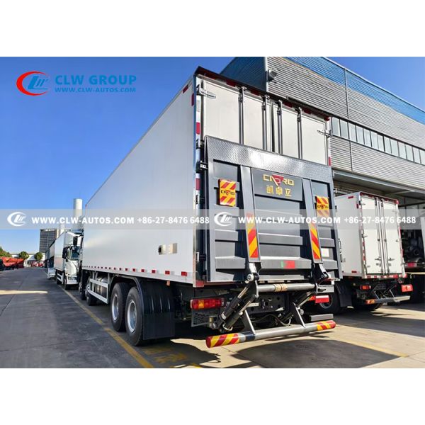 HOWO 8x4 Refrigerated Truck with 20-30 Ton Payload, 400HP Engine, and 58.8m³ Cargo Volume for Cold Chain Logistics