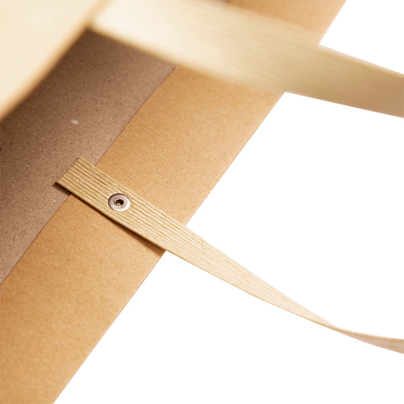 Custom Kraft Paper Shopping Bags With Beautiful Logo Hot Stamping And Digital Printing Gift Bags