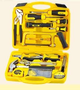 24 pcs household tool set ,with wrench , pliers ,screwdrivers ,cutter knife,hand saw