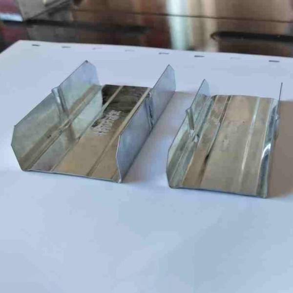Polished Easy Screw in Installation Light Steel Keel Accessories in Silver for Various Sizes and Versatile Uses
