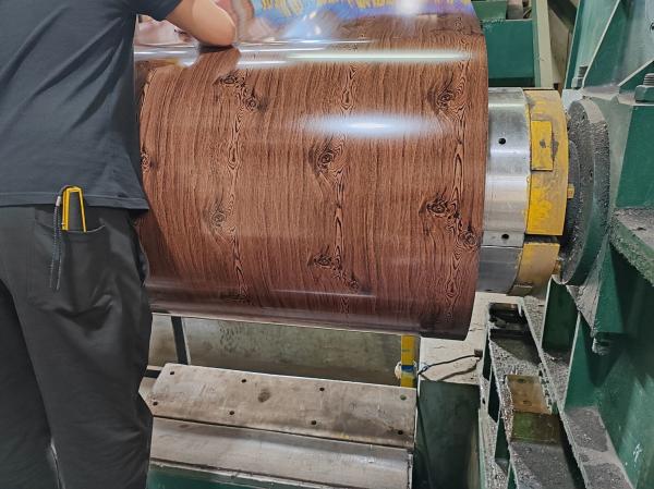 High Strength Prepainted Color PVDF Steel Coils 1250mm For Construction