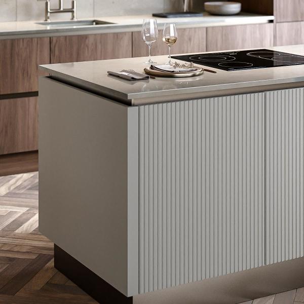 Cabinetero de cocina de diseño moderno de laca o acabado de casa montado en la pared