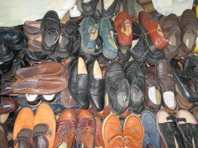 Leather shoes/Used shoes on sale    Top grade quality ,no torn , no spoil , no dirty