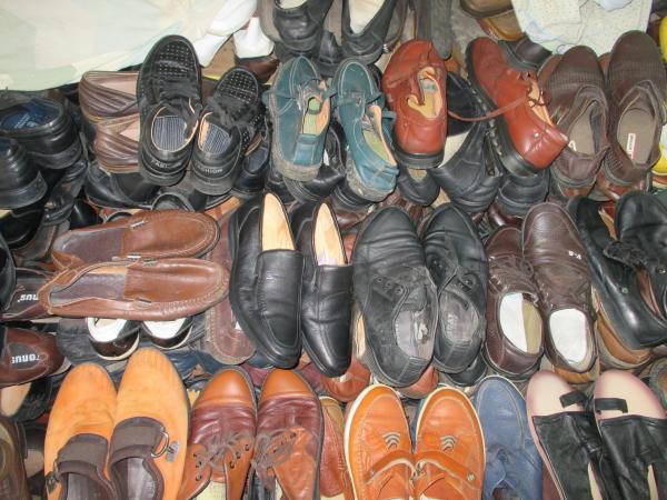Leather shoes/Used shoes on sale    Top grade quality ,no torn , no spoil , no dirty