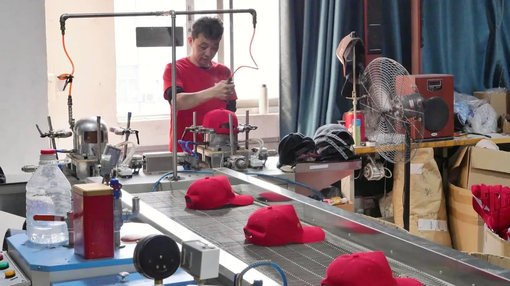 Shenzhen Dingguan Hat Making Co., Ltd.