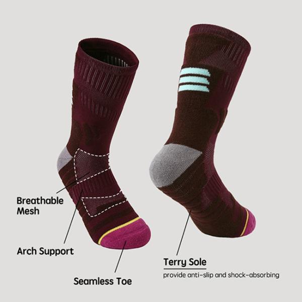 Des chaussettes de sport en plein air à la mode Compression Des chaussettes de vélo pour femmes