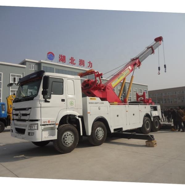 SINOTRUK HOWO Road Wrecker Truck Heavy Duty Rotator Tow Truck 8x4 35tons