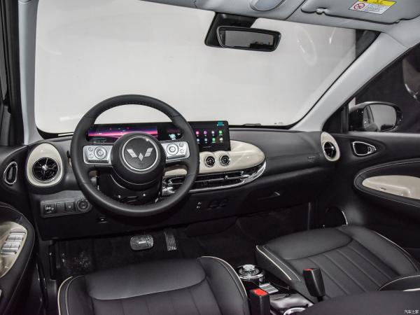 2023 Wuling Bingo Mini EV CLTC 333km Five-Door Four-Seat Energy Small Pure Electric Car