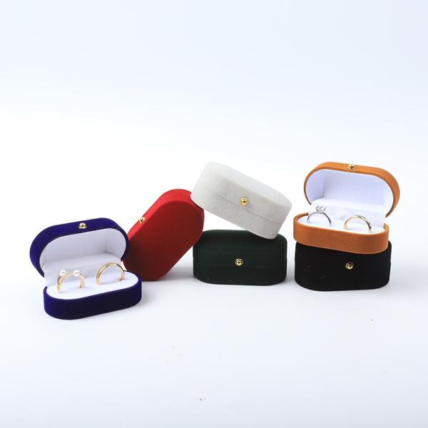Emballage personnalisé de boîtes à anneaux de velours pour bijoux de mariage et de fiançailles