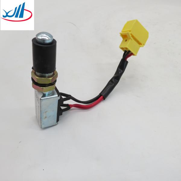 good performance brake light switch WG9725716002