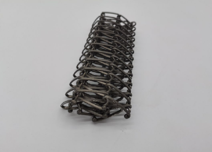 Durable Steel Conveyor Belt For Heavy Duty Transport In Industrial Applications
