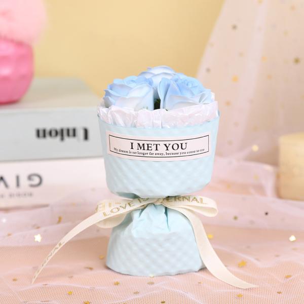 Valentine's Day Ins pocket meeting bouquet