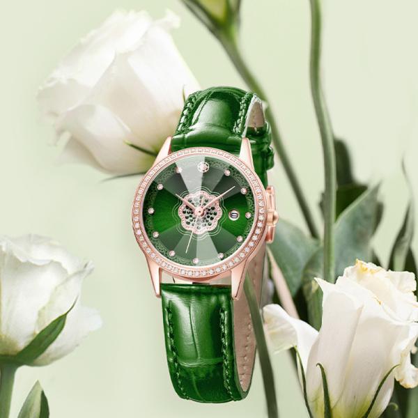 Ladies Diamond Studded Watches Leather Quartz Movement Diamond Encrusted Watch