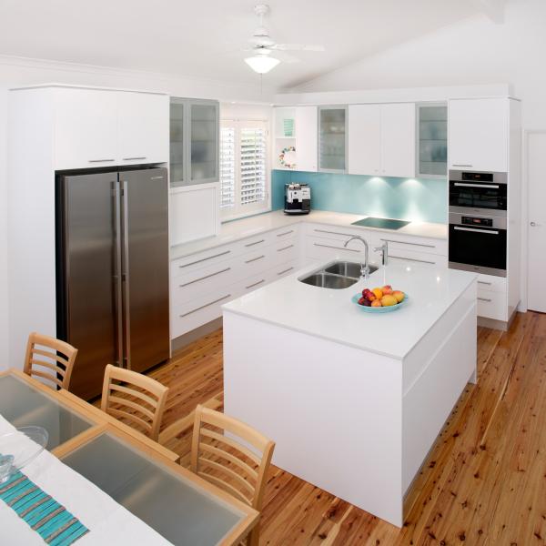 Modern Design Kitchen Pure White Flat-panel Lacquer Kitchen Cabinets For Villa