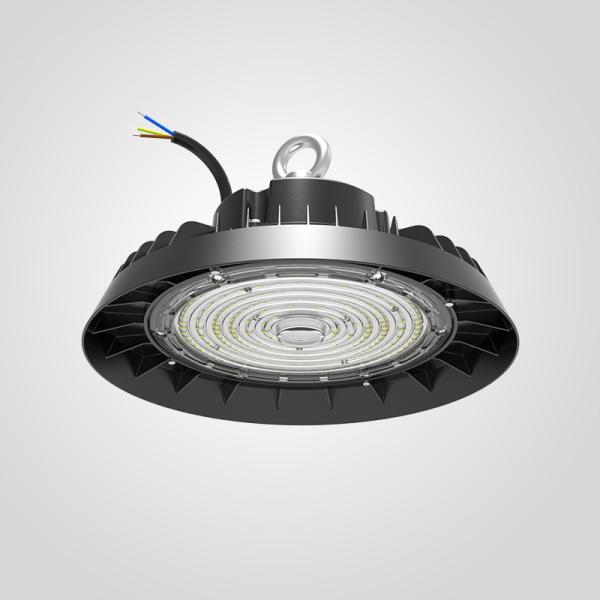 Luz LED de bahía alta con eficiencia lumínica del 93% Diseño resistente al impacto del ángulo de haz de 120 °