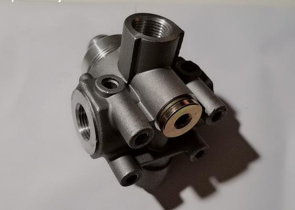 Steel Materials Oil Filter Head ,  Oil Filter Fast Delivery Compact Structure