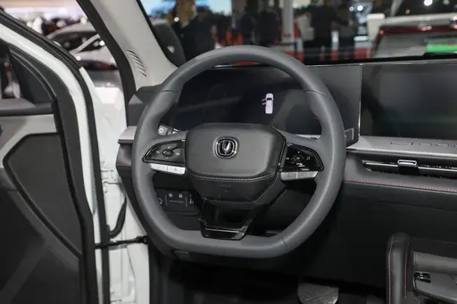 Changan Lantuozhe Mini Pickup EV The 405KM Ride-On Electrical EV for Energy Vehicles