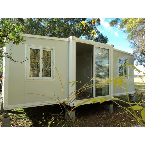 European Brief Style Mobile  Prefabricated Expandable Container House for Spacious Peaceful Study Rooms