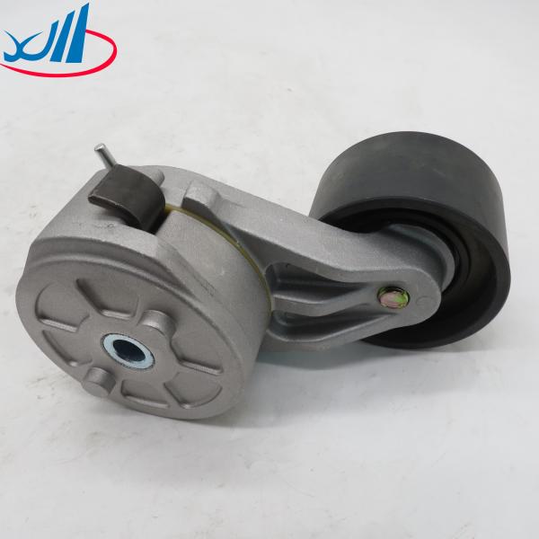 Original Sinotruk HOWO A7 Engine Parts Belt Tensioner Pulley VG1246060022