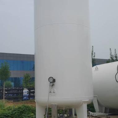 Réservoir de stockage cryogénique de 5 à 100 tonnes pour GNL LOX -196℃ à 50℃