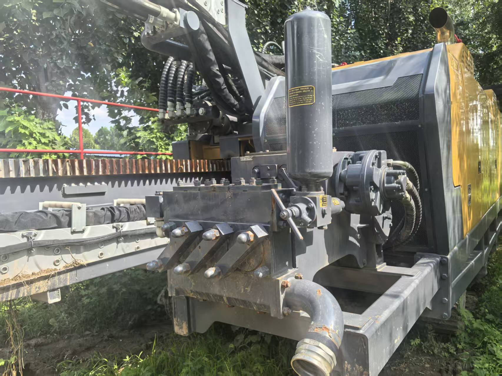 xcmg xz2400f hdd rig, xz2400f horizontal directional drilling rig, xcmg 240ton horizontal directional drilling rig, xcmg 240ton horizontal directional drilling machine, xcmg 240ton hdd machine