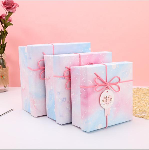 Caixa de presente de papel luxuosa dobrável do quadrado feito sob encomenda da impressão com fita