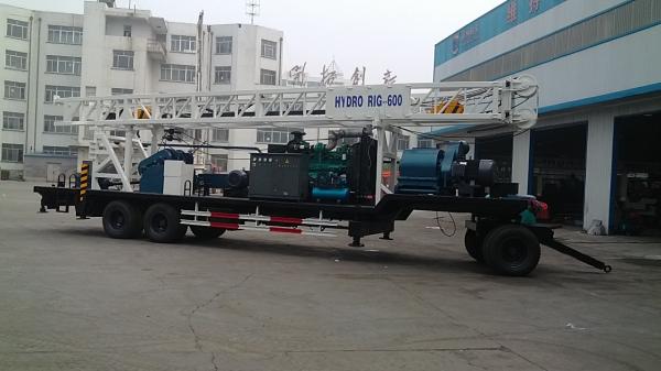 Perforadora de pozos de agua profunda T-600 para remolque, 600m de profundidad con agujero de 200-500mm para perforación de pozos de agua