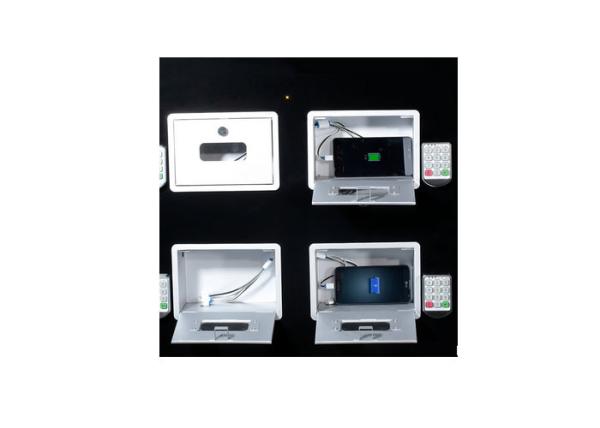 21.5 Inch Internal Standalone Media Player Mobile Phone Charging Station