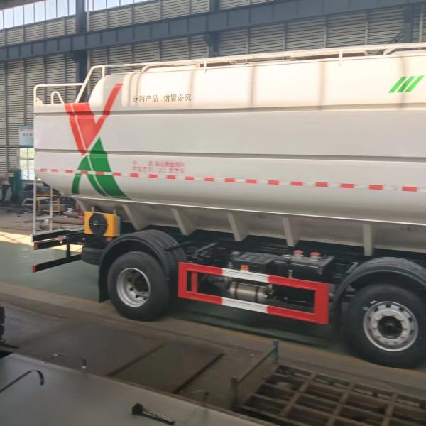 Prix d'usine DongFeng 31 tonnes 6*2 Véhicule de transport de nourriture en vrac Camion de nourriture pour l'élevage d'animaux, le bétail, la volaille