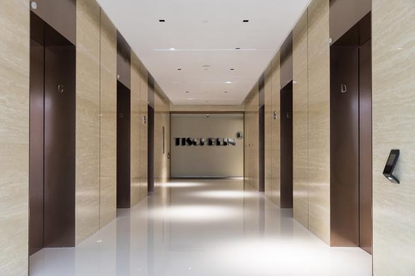 2.0m/s Elevator Panoramic Sightseeing Elevator Observation Elevator Semi Round Cabin With Gearless Motor