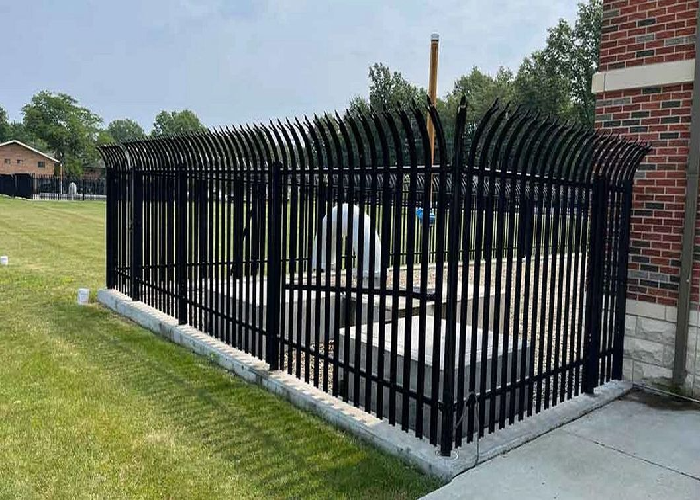 High Strength Steel Galvanized Palisade Fencing For Maximum Security And Durability