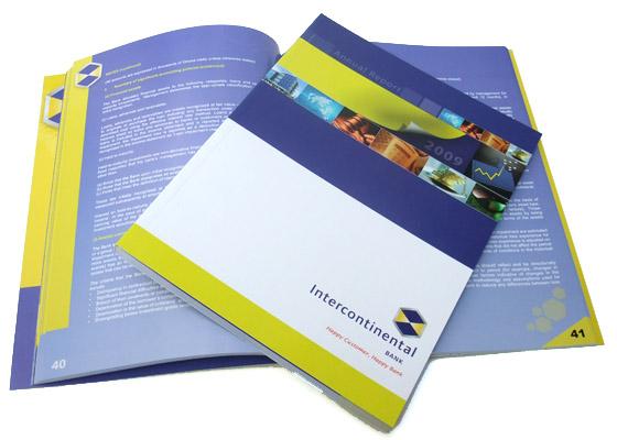 Service d'impression Softcover de livre de coloration UV de tache