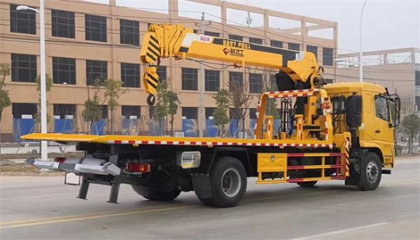 China Made Self Loader Flat Bed Tow Truck 10 Tons Tow Truck Wrecker With Crane