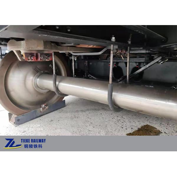 Поезд товарного вагона 60t груза 120km/H шахты железнодорожный нагружает покрытую крышу