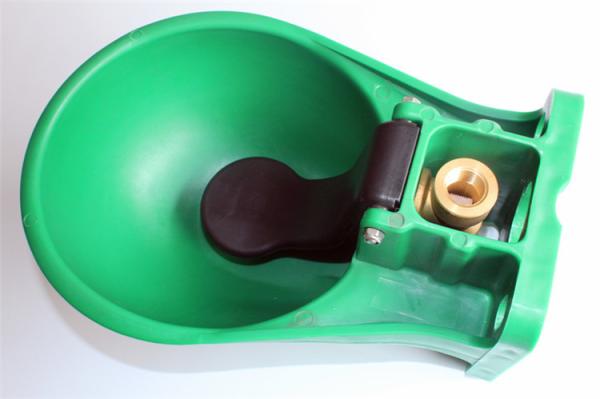 Poly Ethylene Cow Drinking Water Bowl Farm Feeding Water Equipment