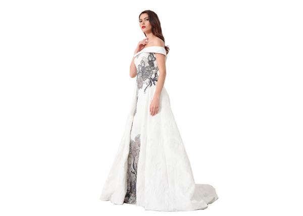 Elegant White Ladies Off Shoulder V Neck Wedding Dress Fully Lined Custom Size