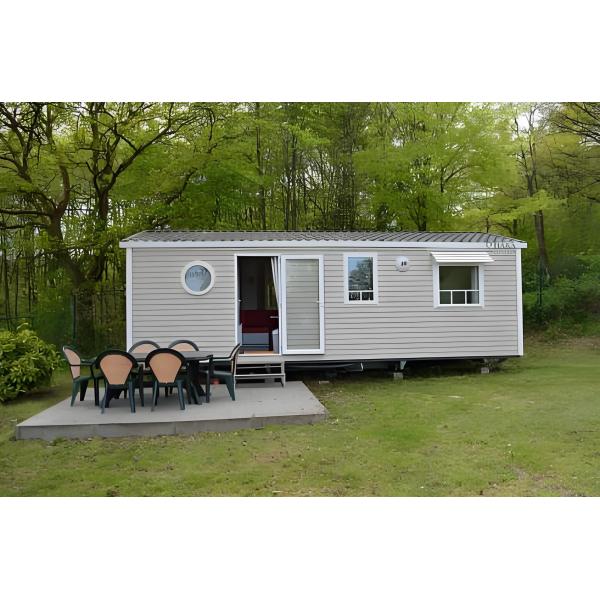 Luxurious Glamping House with Bed Bathroom Kitchen and Electricity