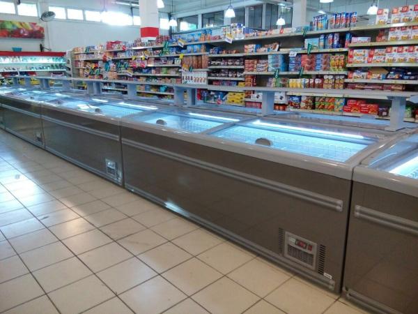 Refrigerador da exposição pés ajustáveis do congelador/carne da exposição do supermercado do marisco