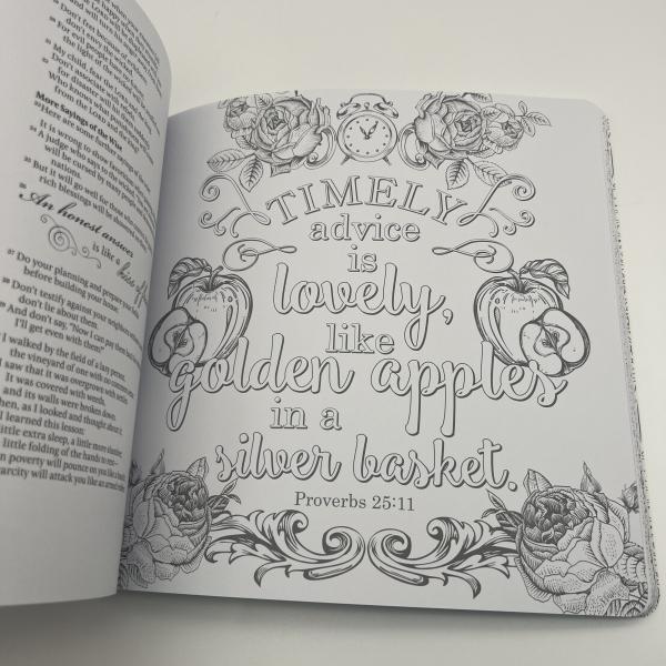 Hardcover / Paperback Paper Book Printing Service 240 Pages For Children And Adults