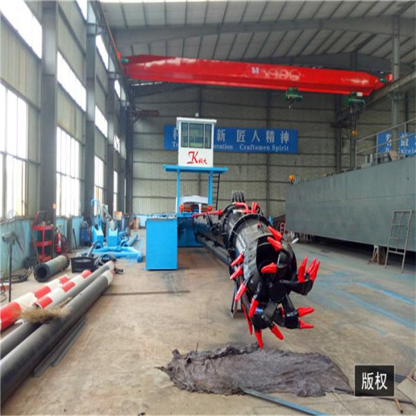 Land 300cbm/H Cutting Suction Dredger With Dredging Dragon Machine