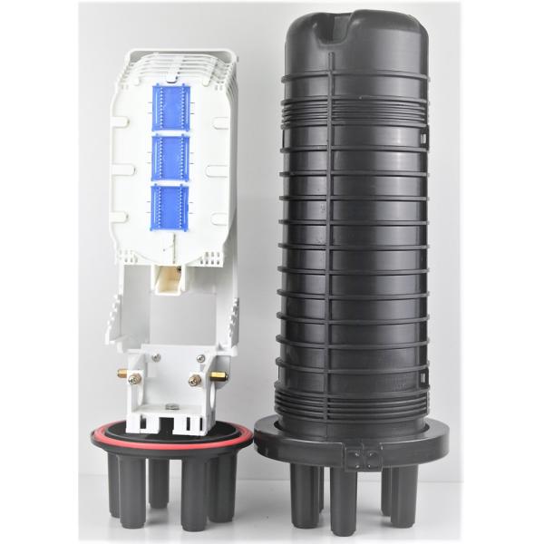 3 dedans et 3 couvrent d'un dôme la fermeture optique d'épissure avec 216 noyaux